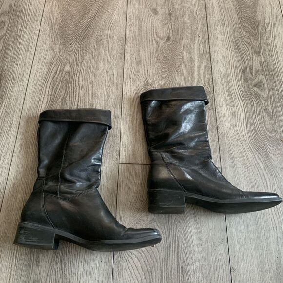 Naturalizer woman’s boots used in good condition - Picture 1 of 12